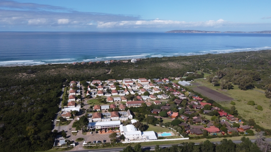 4 Bedroom Property for Sale in Keurboomstrand Western Cape